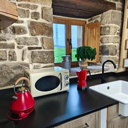 Brenagudina - Cabana Pasiega Con Piscina Climatizada